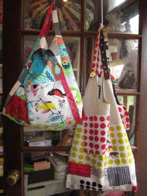 shoulder bag
