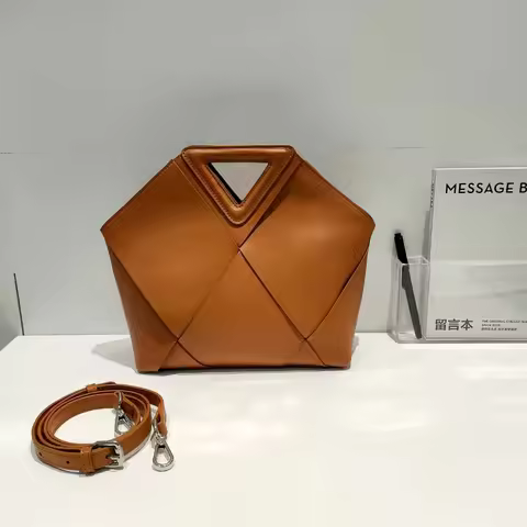shoulder bag
